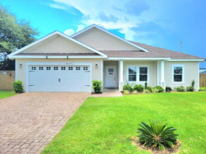 Beachside Sunrise Beautiful 4 bedroom 2 bath spacious and serene